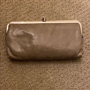 HOBO Lauren wallet (taupe)